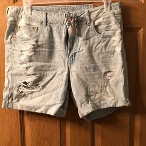 AEO slouchy Bermuda Jean shorts